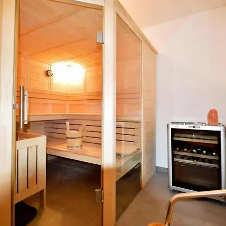 Sauna Ahorn 木屋 巴德小基希海姆